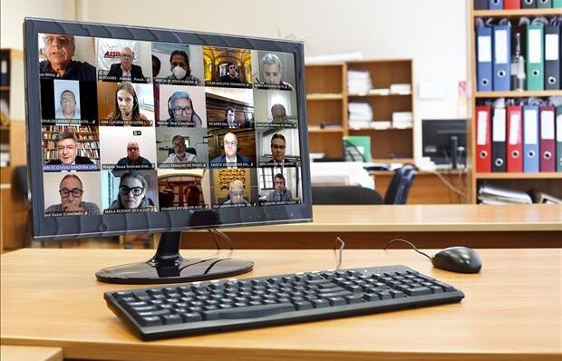 TJ-SP formaliza proposta de 4,25% e diz que a categoria tem até segunda-feira para decidir