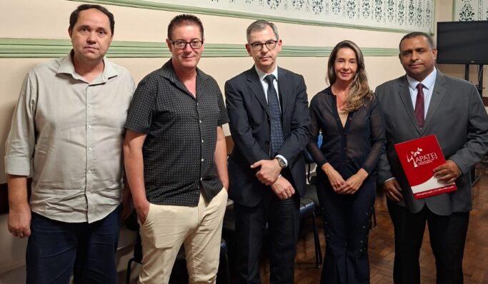 Reunião com juízes assessores do TJ-SP reforça a representatividade da Apatej